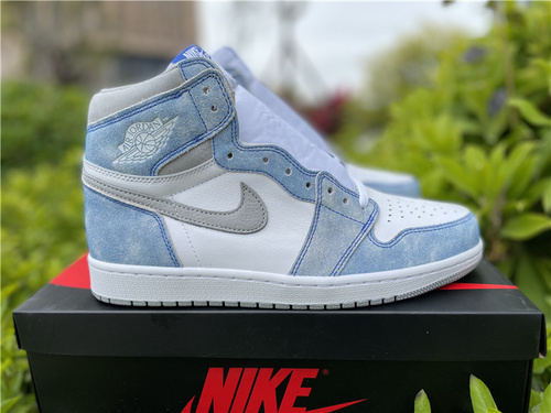 Pure original_ Air Jordan 1 High OG _Hyper Royal_ item_ 555088-402. Full code shipment 36-40-47.5-cc8678ce